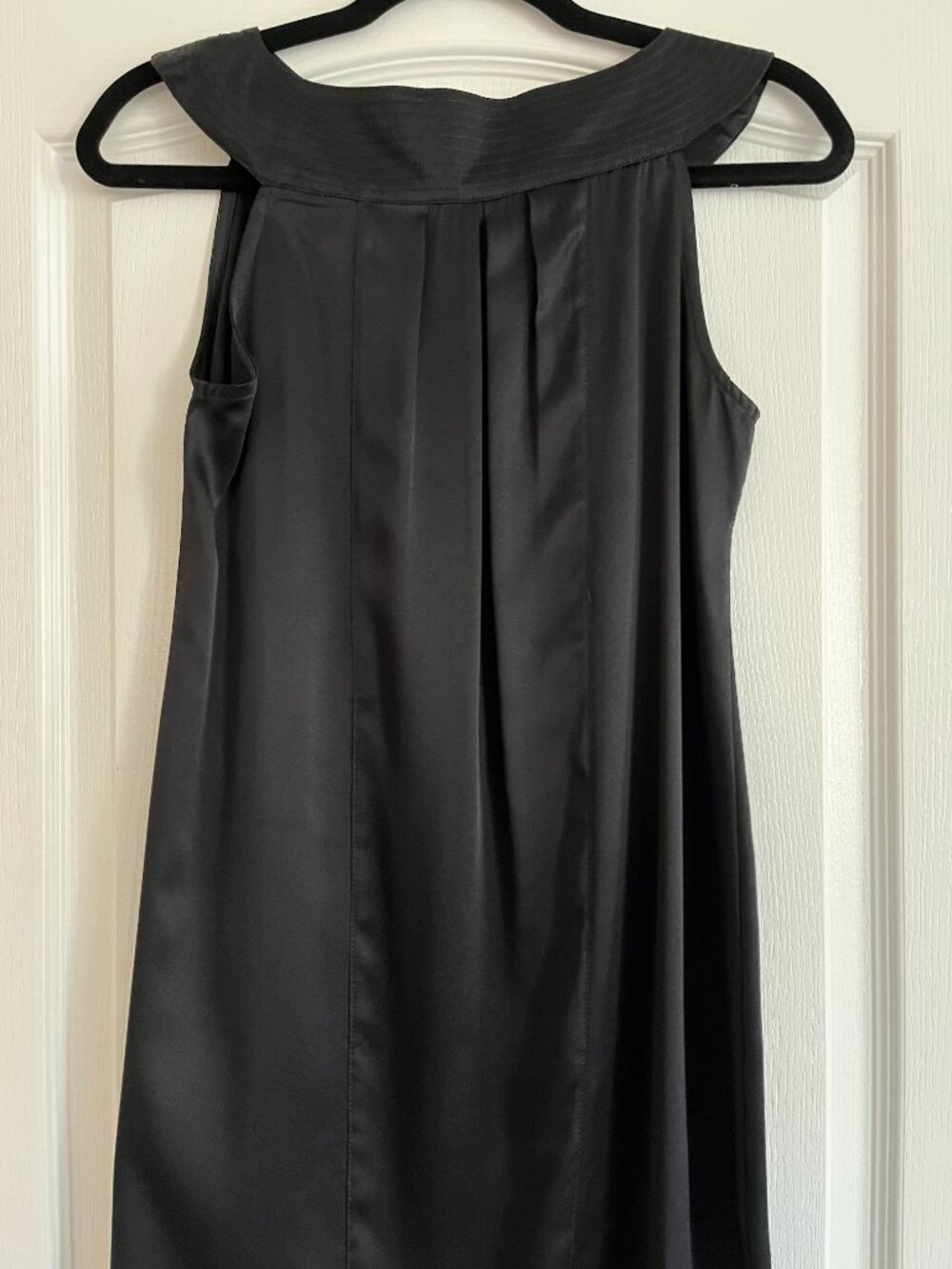 Classy Sleeveless Black Silk Dress by Michelle Jonas - SIZE: SMALL